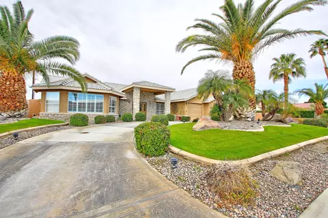 42823 Sandy Bay Rd, Bermuda Dunes, CA 92203