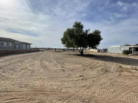 18381 Riviera Dr, Blythe, CA 92225