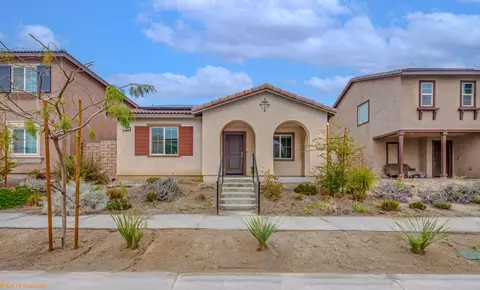67416 Rio Oso Rd, Cathedral City, CA 92234
