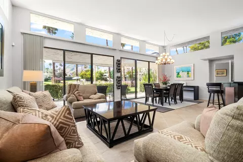 1865 Monaco Cir, Palm Springs, CA 92264