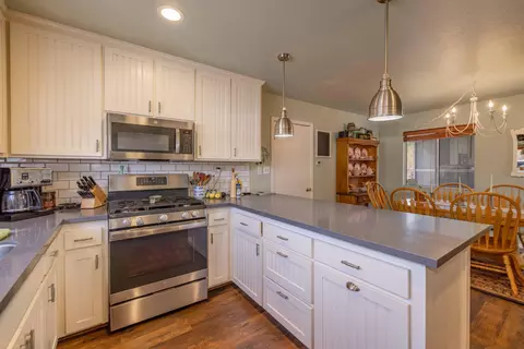 901 Mount Doble Dr, Big Bear City, CA 92314 photo 16