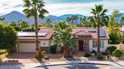 74613 Waterlily Cir, Palm Desert, CA 92260