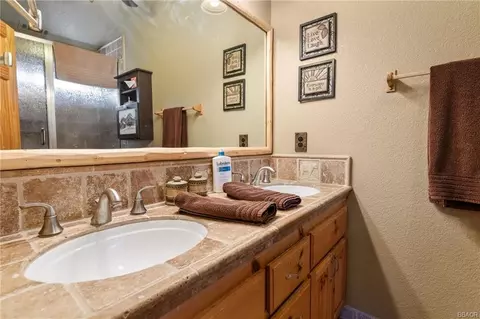 137 Shadowbrook Rd, Big Bear Lake, CA 92315 photo 18