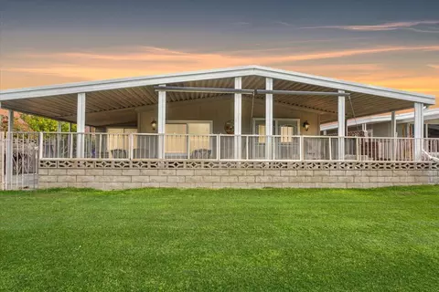 32833 Guadalajara Dr, Thousand Palms, CA 92276