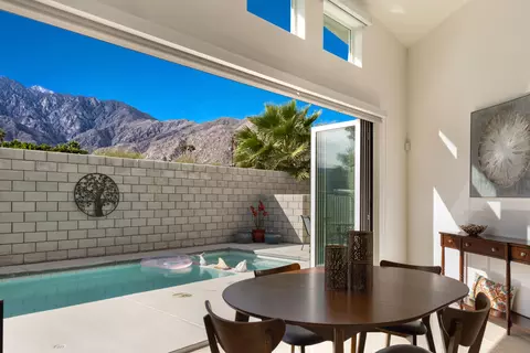 2796 N Junipero Ave, Palm Springs, CA 92262