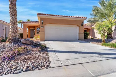 41359 Calle Servando, Indio, CA 92203 photo 2