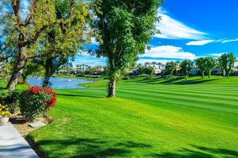 781 Box Canyon Trl, Palm Desert, CA 92211