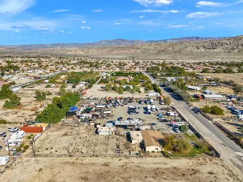 38475 Primrose Ln, Indio, CA 92203 photo 4