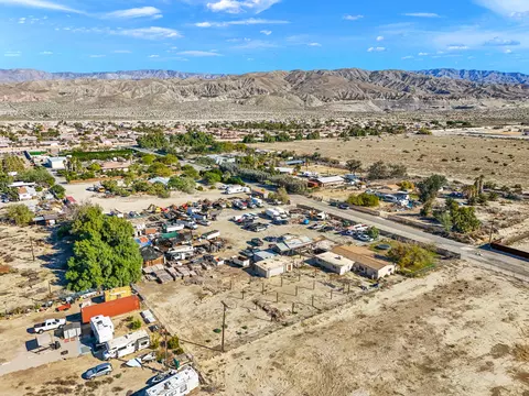 38475 Primrose Ln, Indio, CA 92203 photo 5