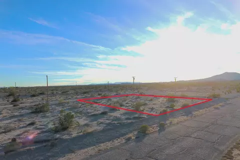 1575 Arctic Ave, Thermal, CA 92274