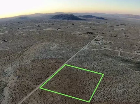 155 Bowman Trl, Landers, CA 92285 photo 8