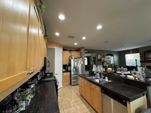 Kitchen - 81273 Avenida Gonzales, Indio, CA 92201 photo 2 of 5