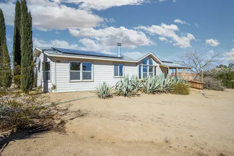 1959 Yetters Ln, Landers, CA 92285 photo 3