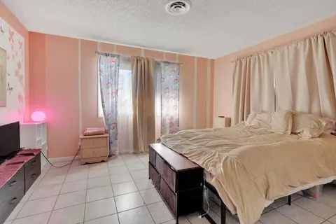 Bedroom - 49256 Buena Vista Dr, Morongo Valley, CA 92256 photo 1 of 4