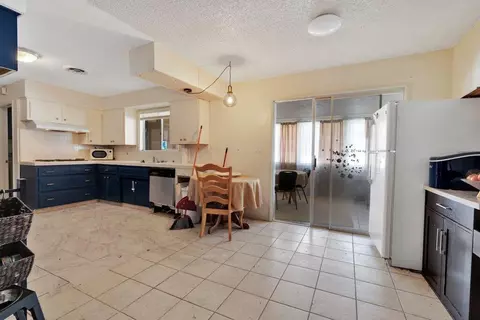 Kitchen - 49256 Buena Vista Dr, Morongo Valley, CA 92256 photo 1 of 2