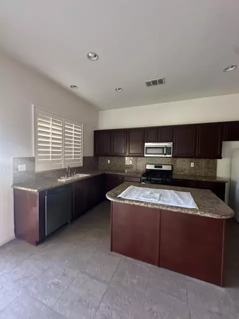 86242 Pinot Noir Ln, Coachella, CA 92236