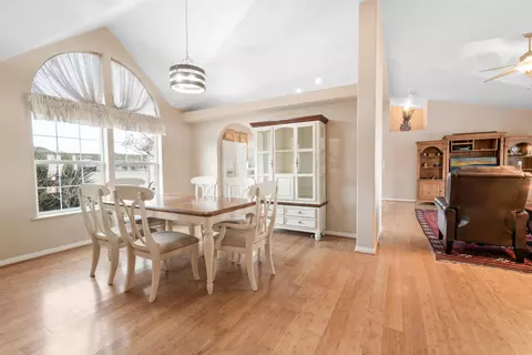 Dining - 11388 Custer Ave, Lucerne Valley, CA 92356 photo 2 of 2