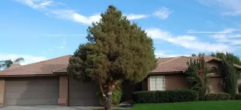75432 La Cresta Dr, Palm Desert, CA 92211
