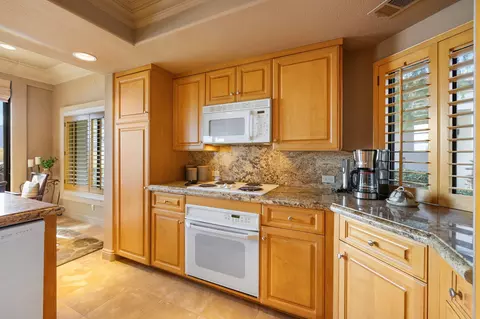 Kitchen - 80405 Oaktree, La Quinta, CA 92253 photo 2 of 6