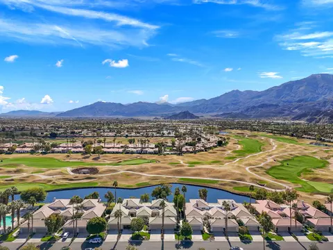 View/Area - 80405 Oaktree, La Quinta, CA 92253 photo 8 of 10
