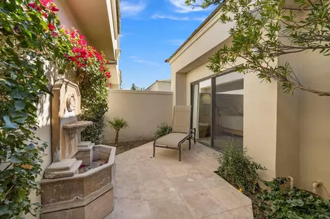Exterior - 80405 Oaktree, La Quinta, CA 92253 photo 4 of 17