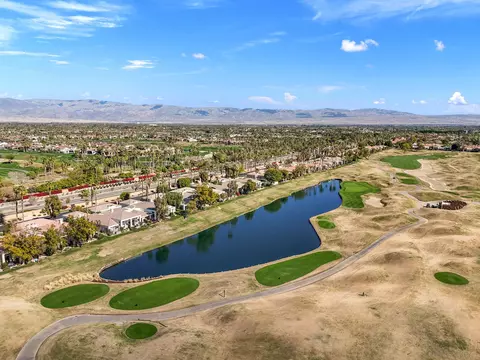 View/Area - 80405 Oaktree, La Quinta, CA 92253 photo 7 of 10