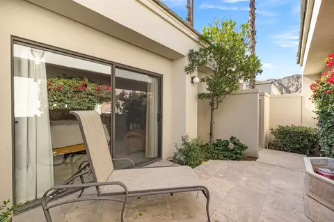Exterior - 80405 Oaktree, La Quinta, CA 92253 photo 5 of 17