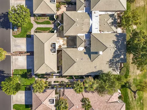 View/Area - 80405 Oaktree, La Quinta, CA 92253 photo 4 of 10