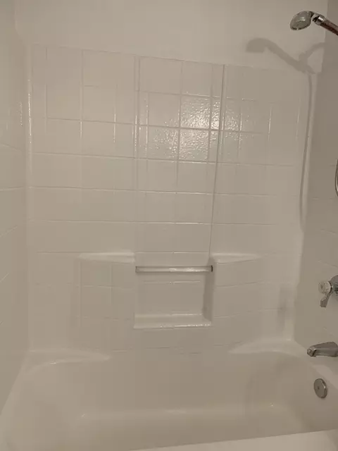 Bath - 9480 Acanthus St, Phelan, CA 92371 photo 2 of 4