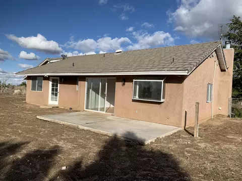 Exterior - 9480 Acanthus St, Phelan, CA 92371 photo 3 of 5