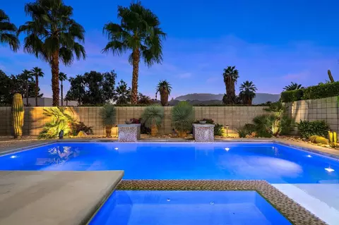 757 Orange Ave, Palm Springs, CA 92264