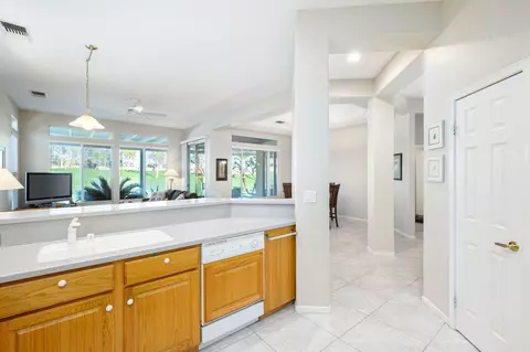 Bath - 44332 Royal Lytham Dr, Indio, CA 92201 photo 1 of 3