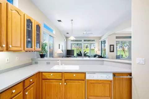 Kitchen - 44332 Royal Lytham Dr, Indio, CA 92201 photo 4 of 7