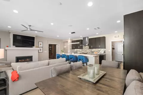 Living - 82460 Crane Dr, Indio, CA 92201 photo 5 of 6