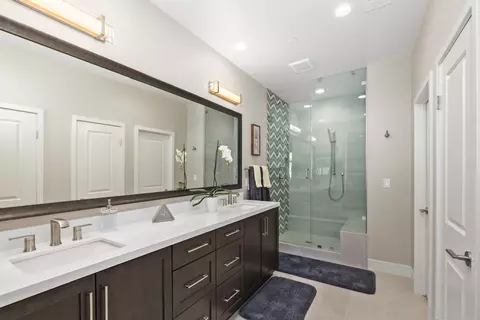 Bath - 82460 Crane Dr, Indio, CA 92201 photo 2 of 3