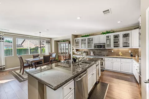 Kitchen - 42723 Rocosa St, Indio, CA 92203 photo 2 of 2