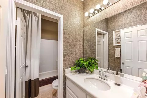 Bath - 42723 Rocosa St, Indio, CA 92203 photo 4 of 4