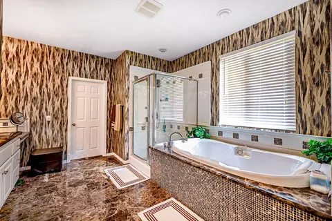 Bath - 42723 Rocosa St, Indio, CA 92203 photo 2 of 4