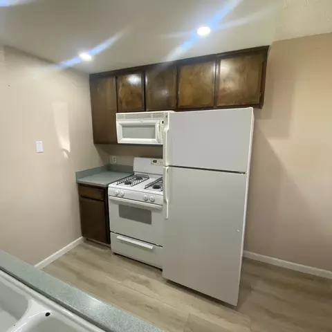 48315 Garbo Dr, Indio, CA 92201 photo 2