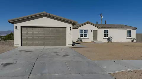 2371 S Marina Dr, Thermal, CA 92274