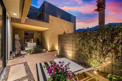 1528 E Baristo Rd, Palm Springs, CA 92262