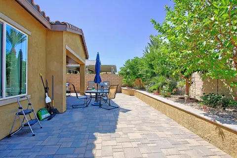 Exterior - 43633 Treviso Dr, Indio, CA 92203 photo 4 of 24