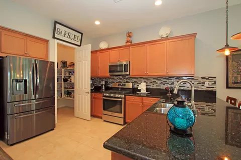 Kitchen - 43633 Treviso Dr, Indio, CA 92203 photo 3 of 4