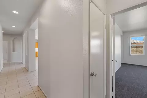 Entry Way - 41311 Endicott Ct, Indio, CA 92203 photo 3 of 4