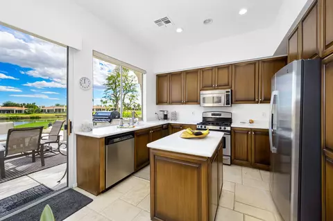 Kitchen - 57646 Interlachen, La Quinta, CA 92253 photo 2 of 4