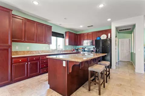 Kitchen - 49870 Lewis Rd, Indio, CA 92201 photo 2 of 4