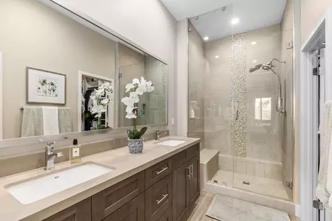 Bath - 82530 E Mccarroll Dr, Indio, CA 92201 photo 2 of 3