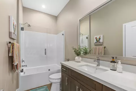 Bath - 82530 E Mccarroll Dr, Indio, CA 92201 photo 1 of 3