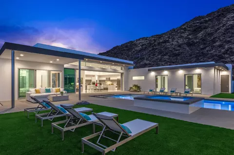998 Las Palmas Estates Dr, Palm Springs, CA 92262