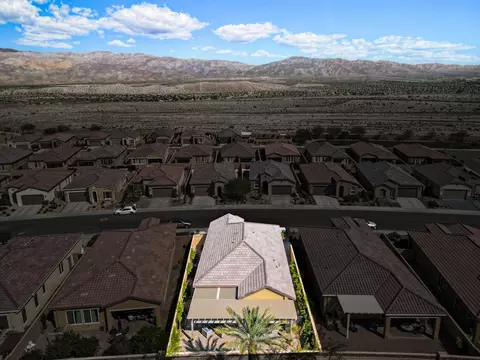 View/Area - 43653 Treviso Dr, Indio, CA 92203 photo 3 of 6